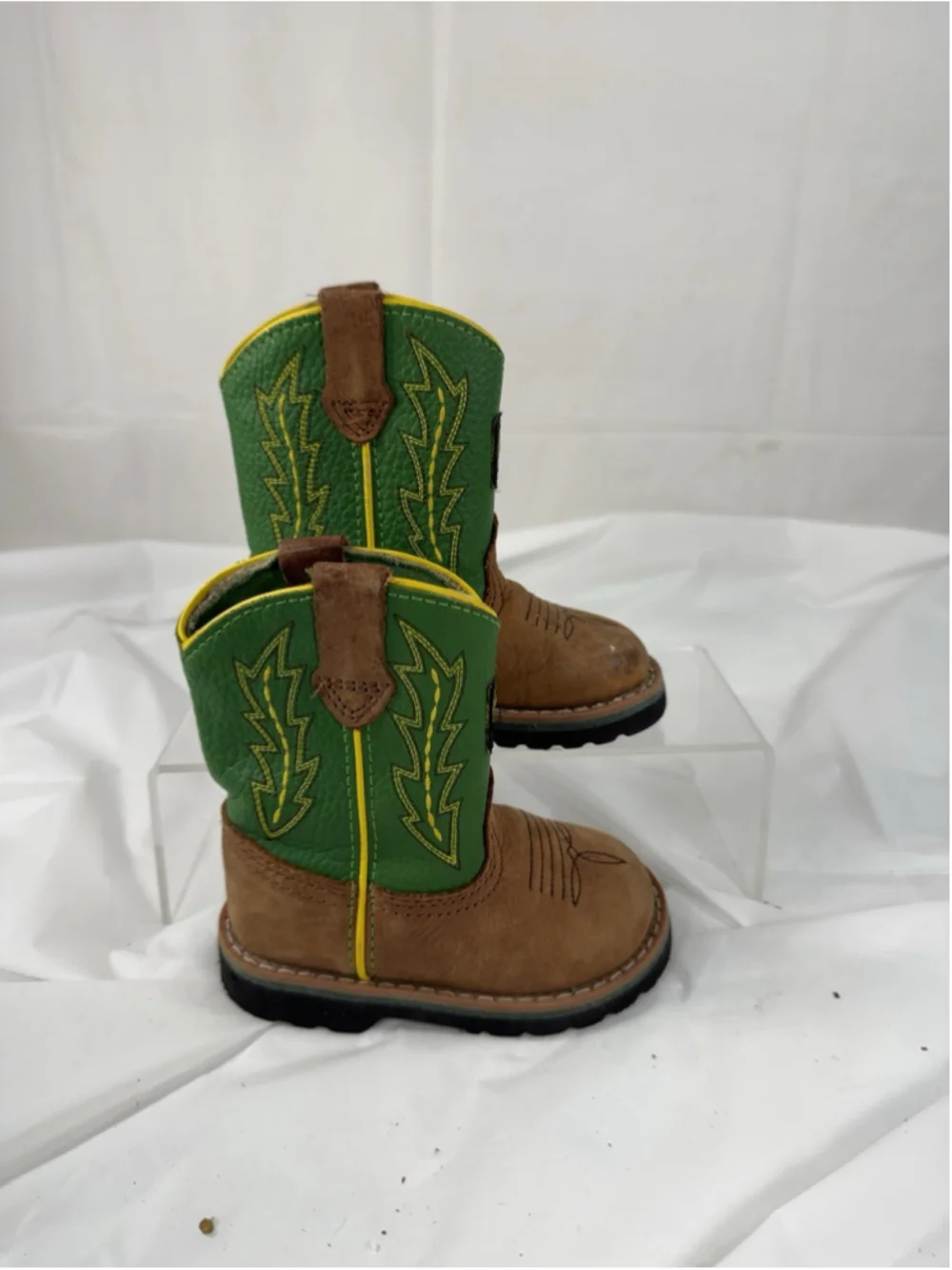 Toddler John Deere Boots Size 4 excellent condidtion